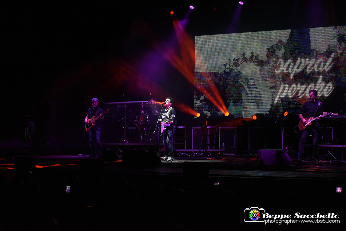 VBS_4136 - Concerto Edoardo Bennato - Peter Pan Rock 'n' Roll Tour.jpg
